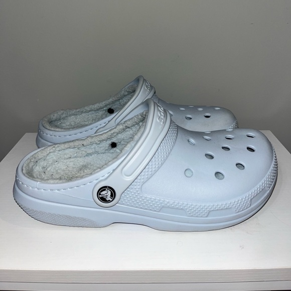 Classic Blue Fur Lined Croc Size M6/W8 - Picture 2 of 4
